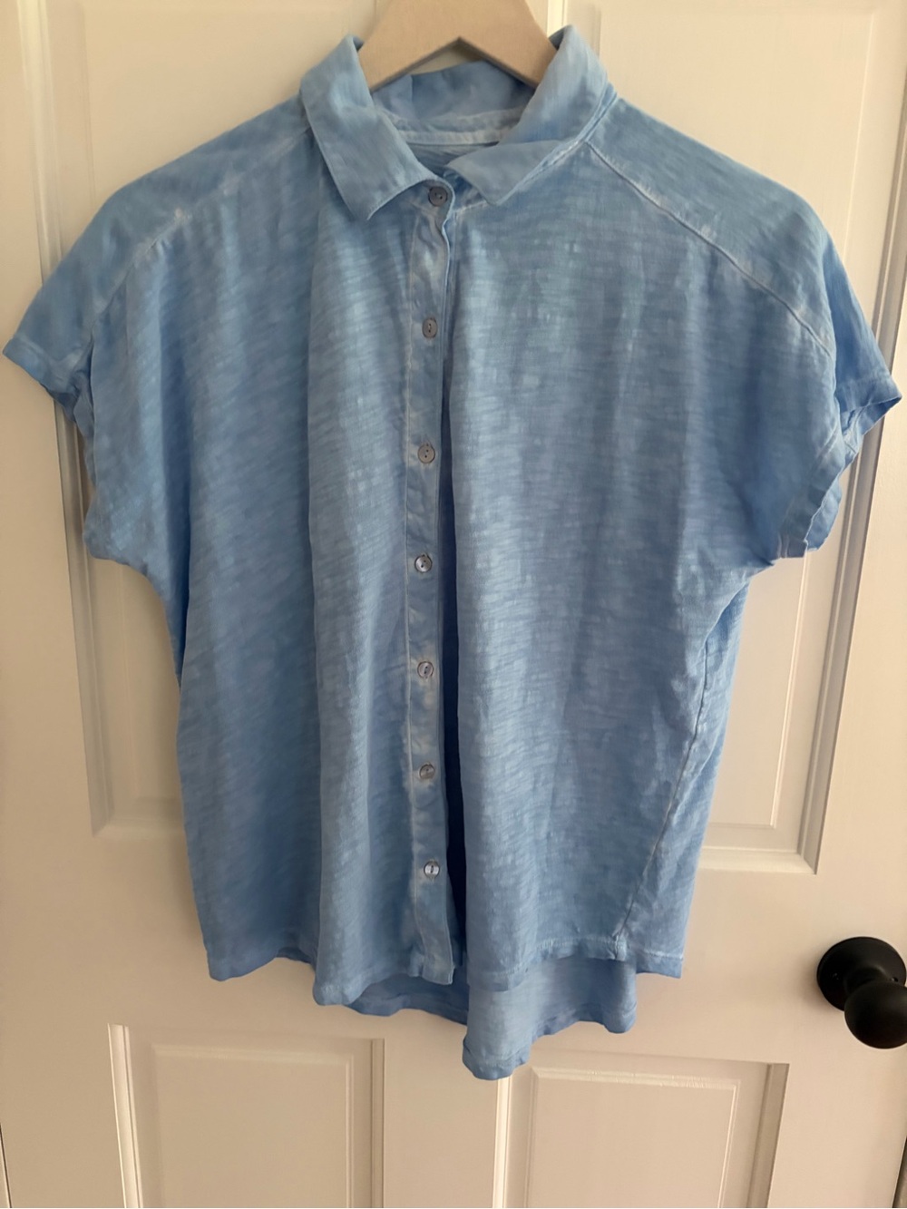 Elliott Lauren Shirt Women's M Blue Enzyme Wash Jersey Short Sleeve Button Up